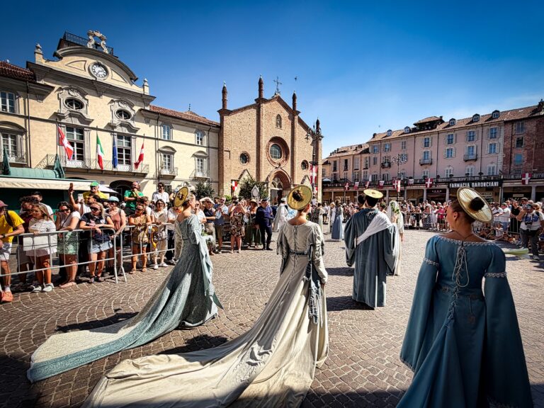 Il Corteo Storico del Palio di Asti 2026: la città torna nel Medioevo